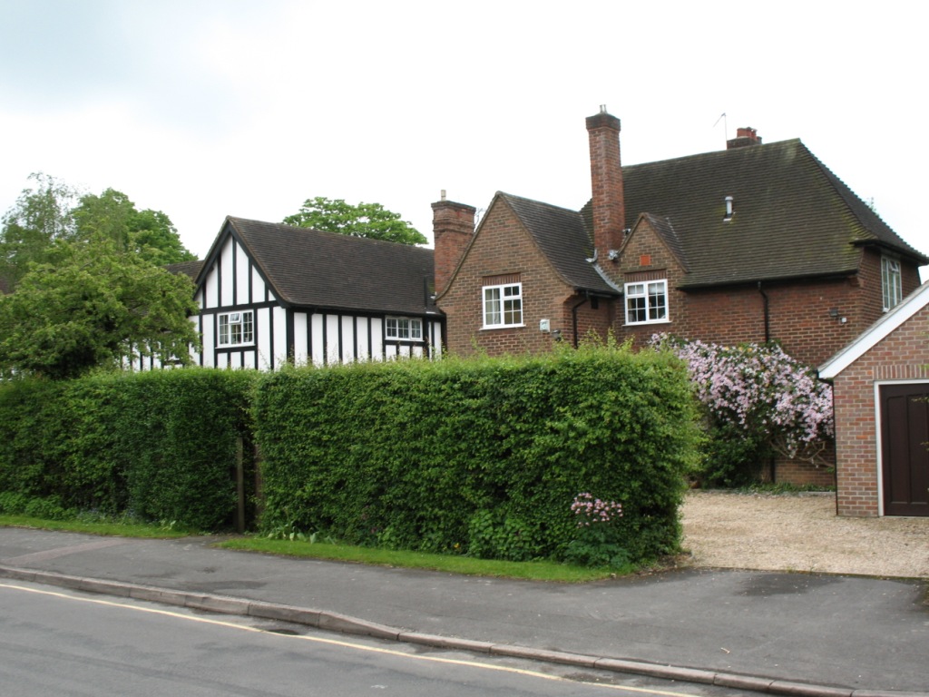 Photo of a mix of housing styles in Warwick Road at Beaconsfield