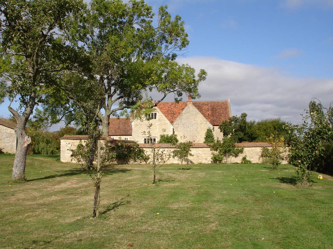Photo of gardens of Tudor manor house at Beachampton